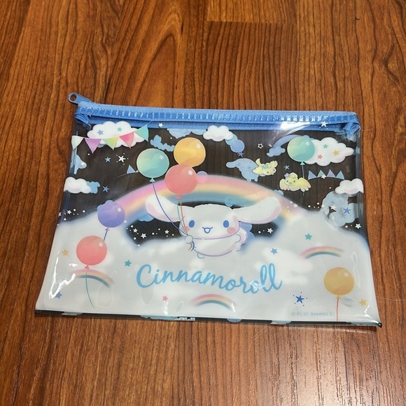 Sanrio Bundle of 3 Zippered Pouches Cinnamon Roll & Assorted Characters - Picture 6 of 12